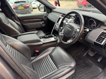 Used Land Rover Discovery 2017 for sale - 76338417: Photo
