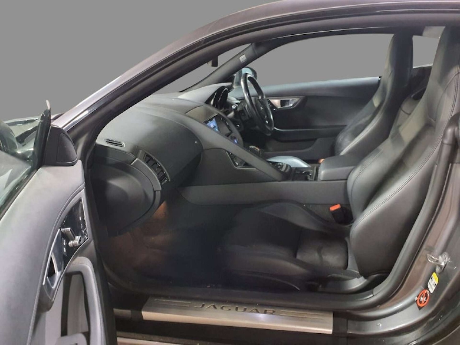 Used Jaguar F-Type 2015 for sale - 77075309: Photo 5