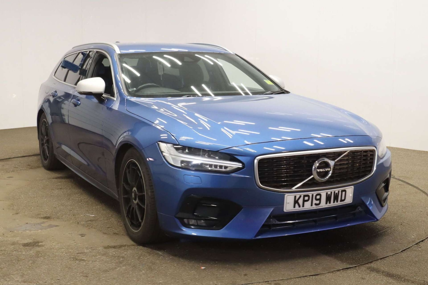 Used Volvo V90 2019 for sale - 77736139: Photo 1