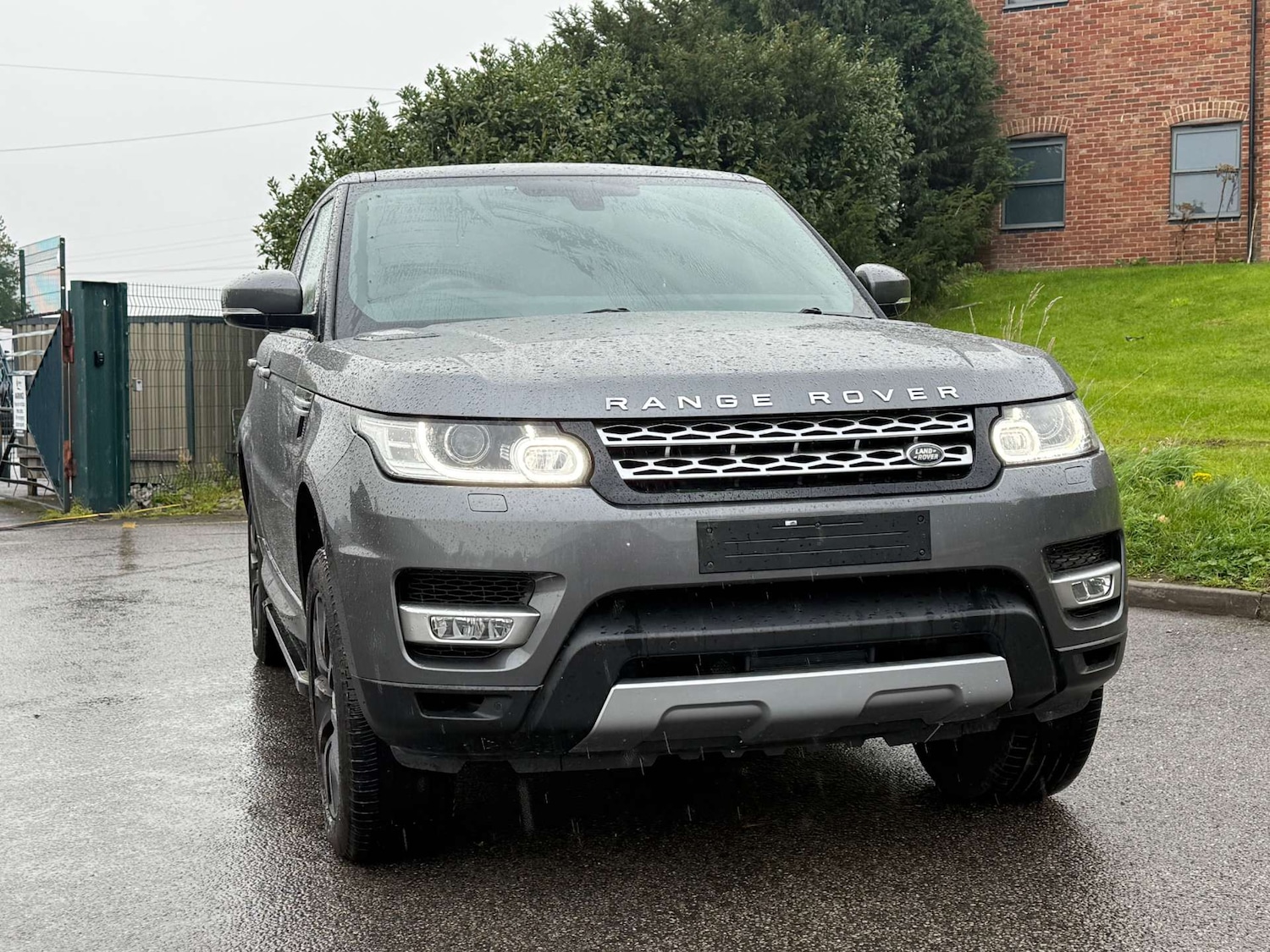 Used Land Rover Range Rover Sport 2016 for sale - 76401885: Photo 9