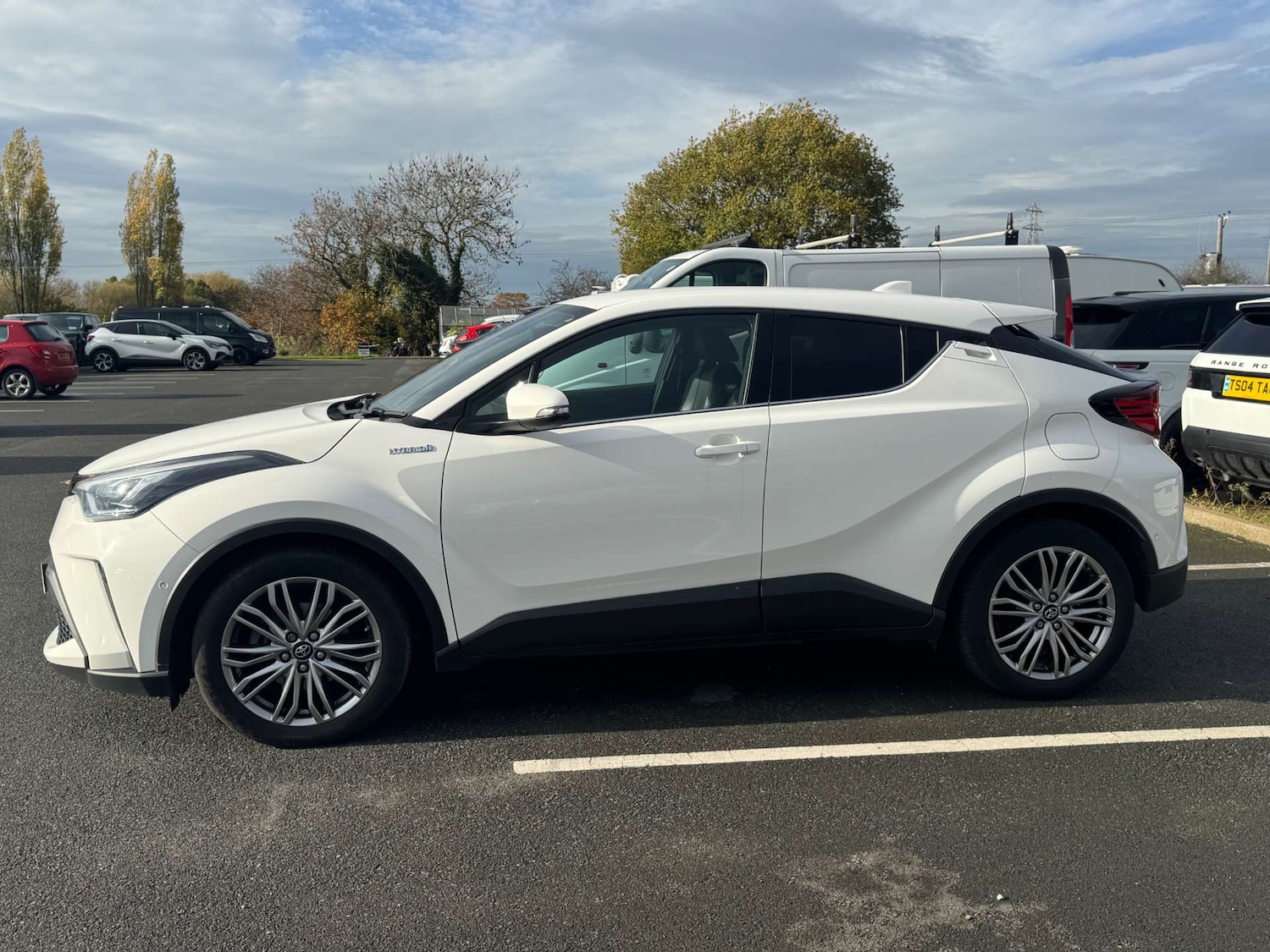 Used Toyota C-HR 2021 for sale - 76536182: Photo 24