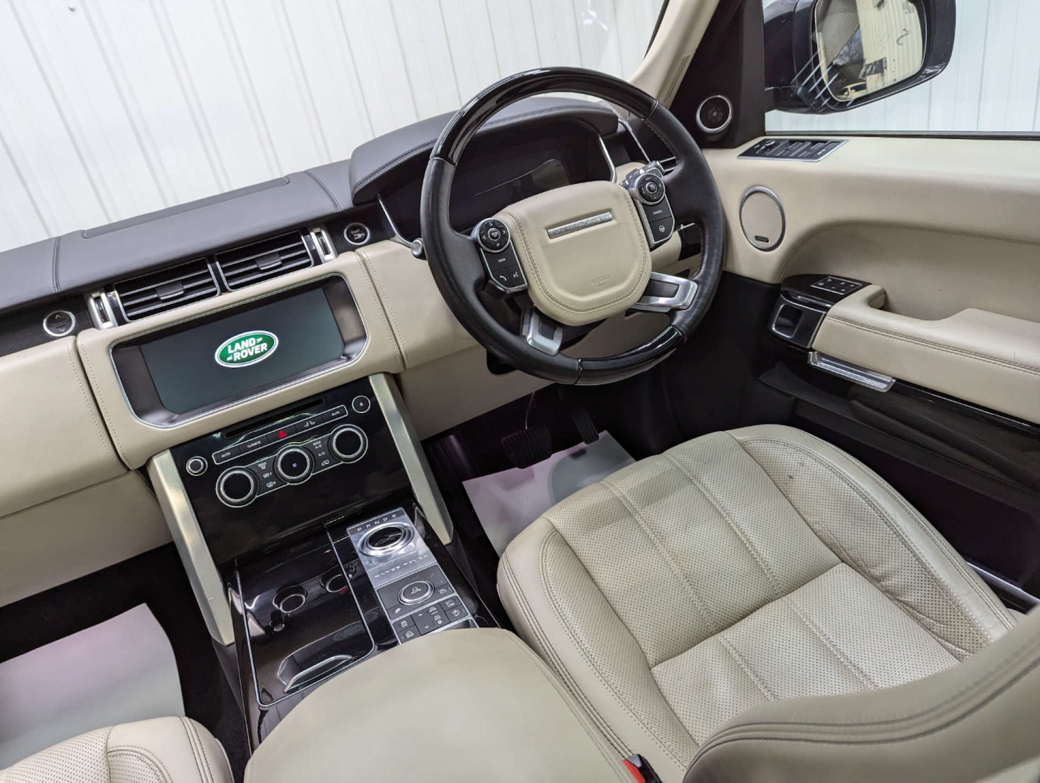 Used Land Rover Range Rover 2016 for sale - 76362812: Photo 53