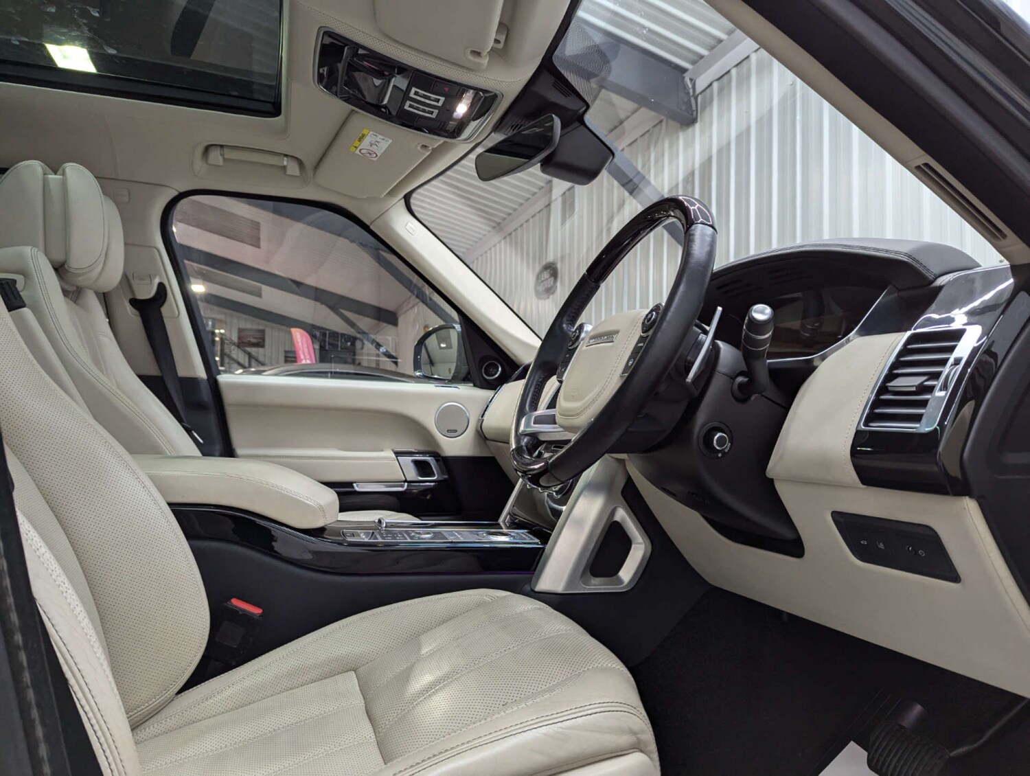 Used Land Rover Range Rover 2016 for sale - 76362812: Photo 55