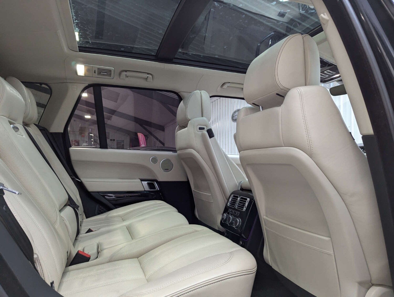 Used Land Rover Range Rover 2016 for sale - 76362812: Photo 68