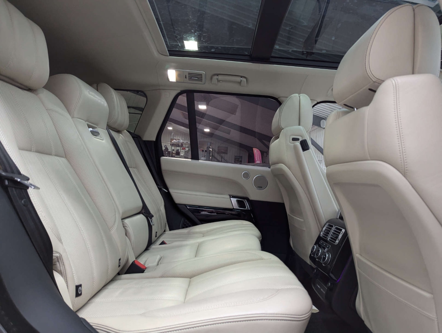 Used Land Rover Range Rover 2016 for sale - 76362812: Photo 71