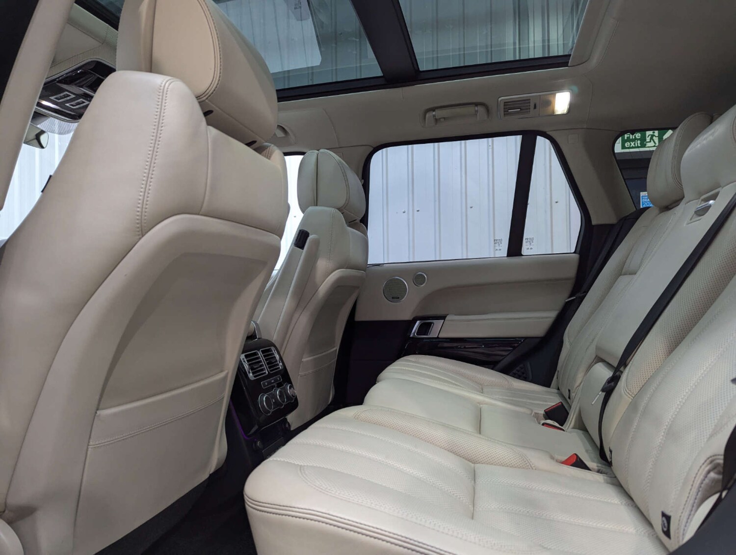 Used Land Rover Range Rover 2016 for sale - 76362812: Photo 74