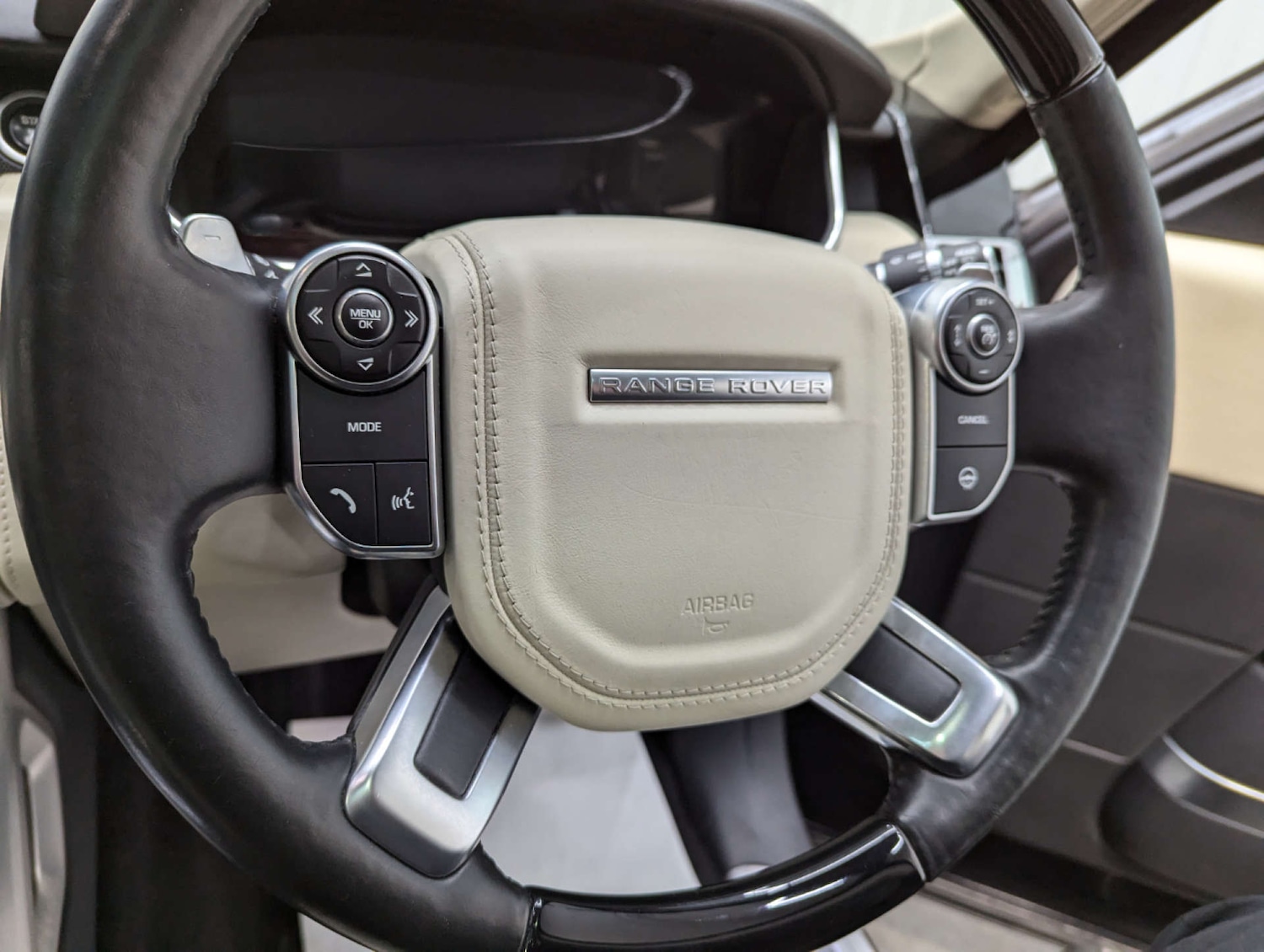 Used Land Rover Range Rover 2016 for sale - 76362812: Photo 84