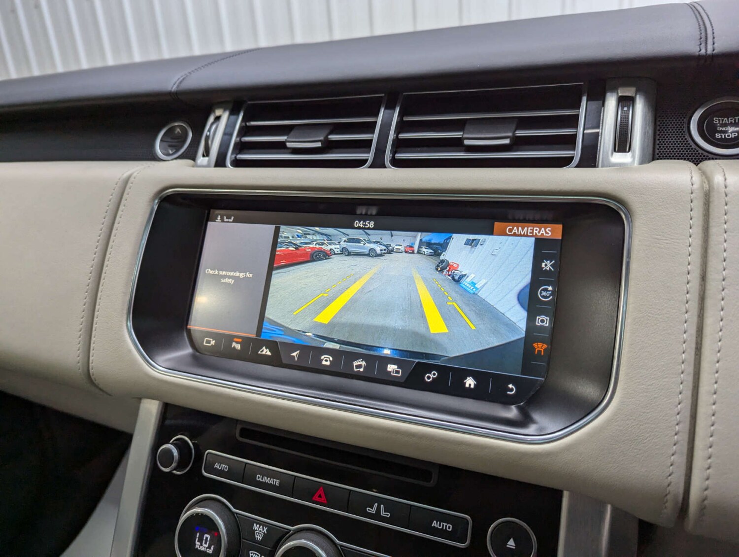 Used Land Rover Range Rover 2016 for sale - 76362812: Photo 94