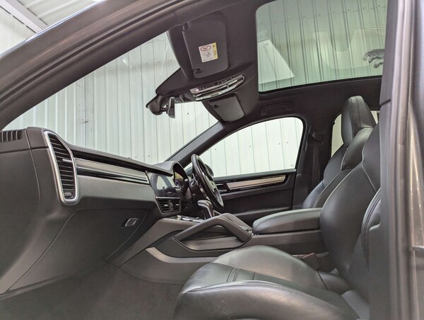 Used Porsche Cayenne 2020 for sale - 76278152: Photo 59