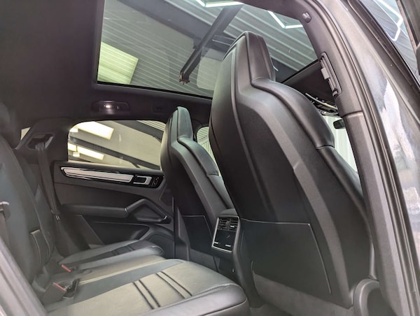 Used Porsche Cayenne 2020 for sale - 76278152: Photo 65
