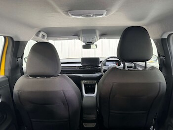 Used Jeep Avenger 2024 for sale - 79009874: Photo