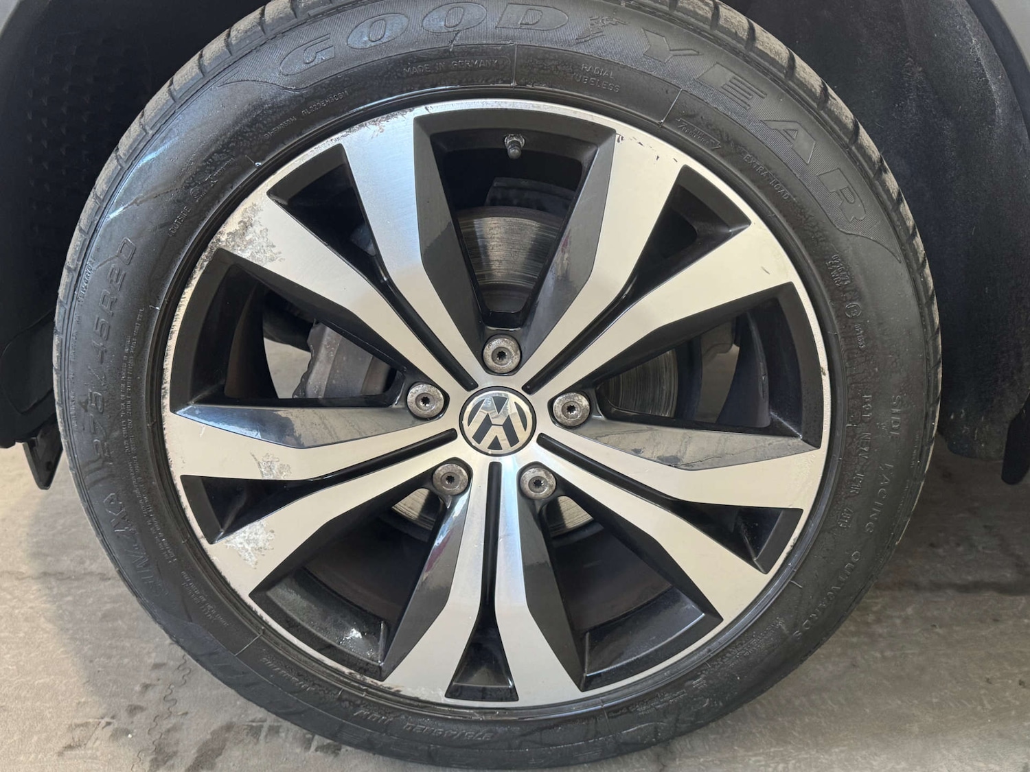 Used Volkswagen Touareg 2015 for sale - 77168073: Photo 31