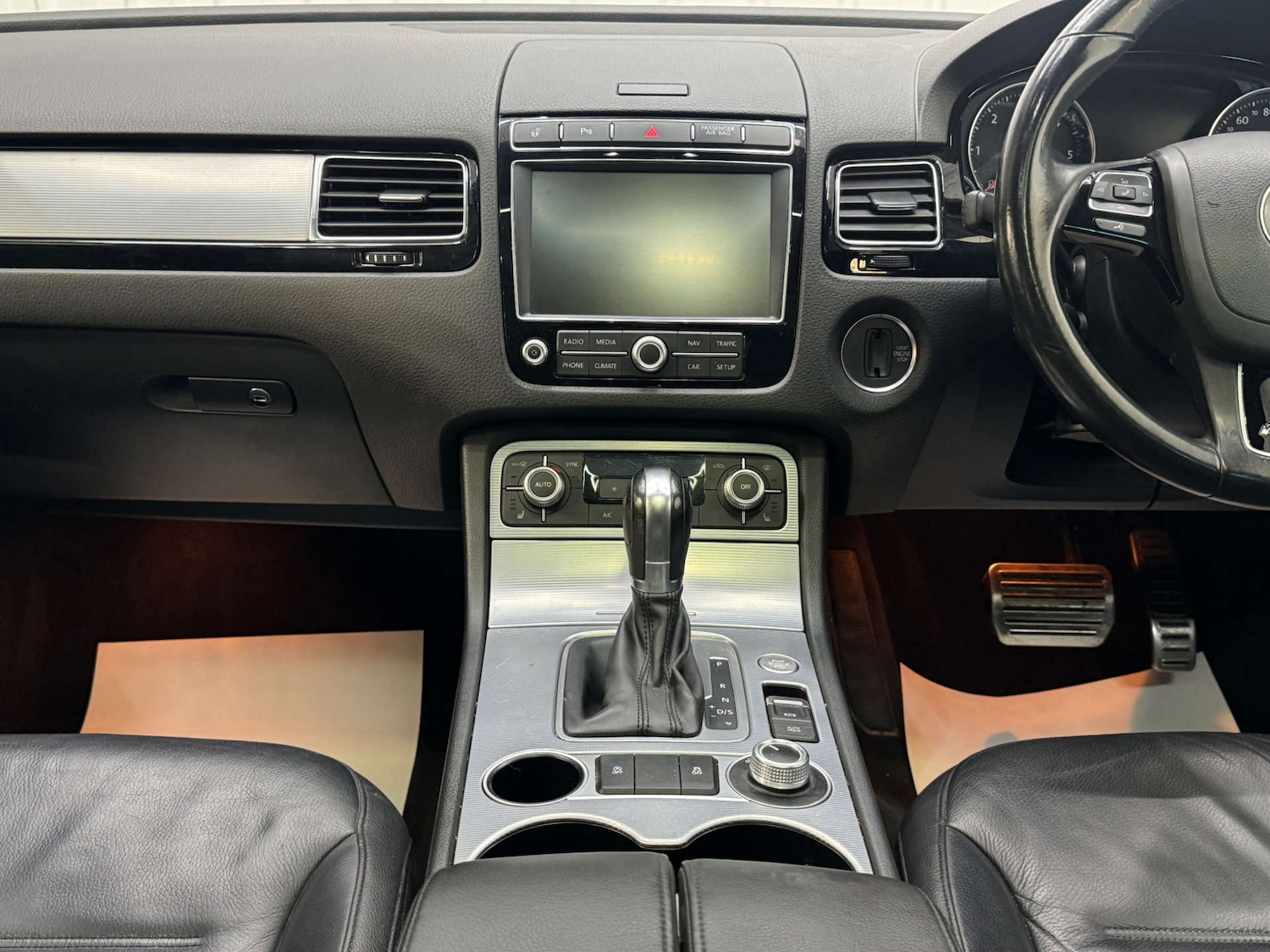 Used Volkswagen Touareg 2015 for sale - 77168073: Photo 82