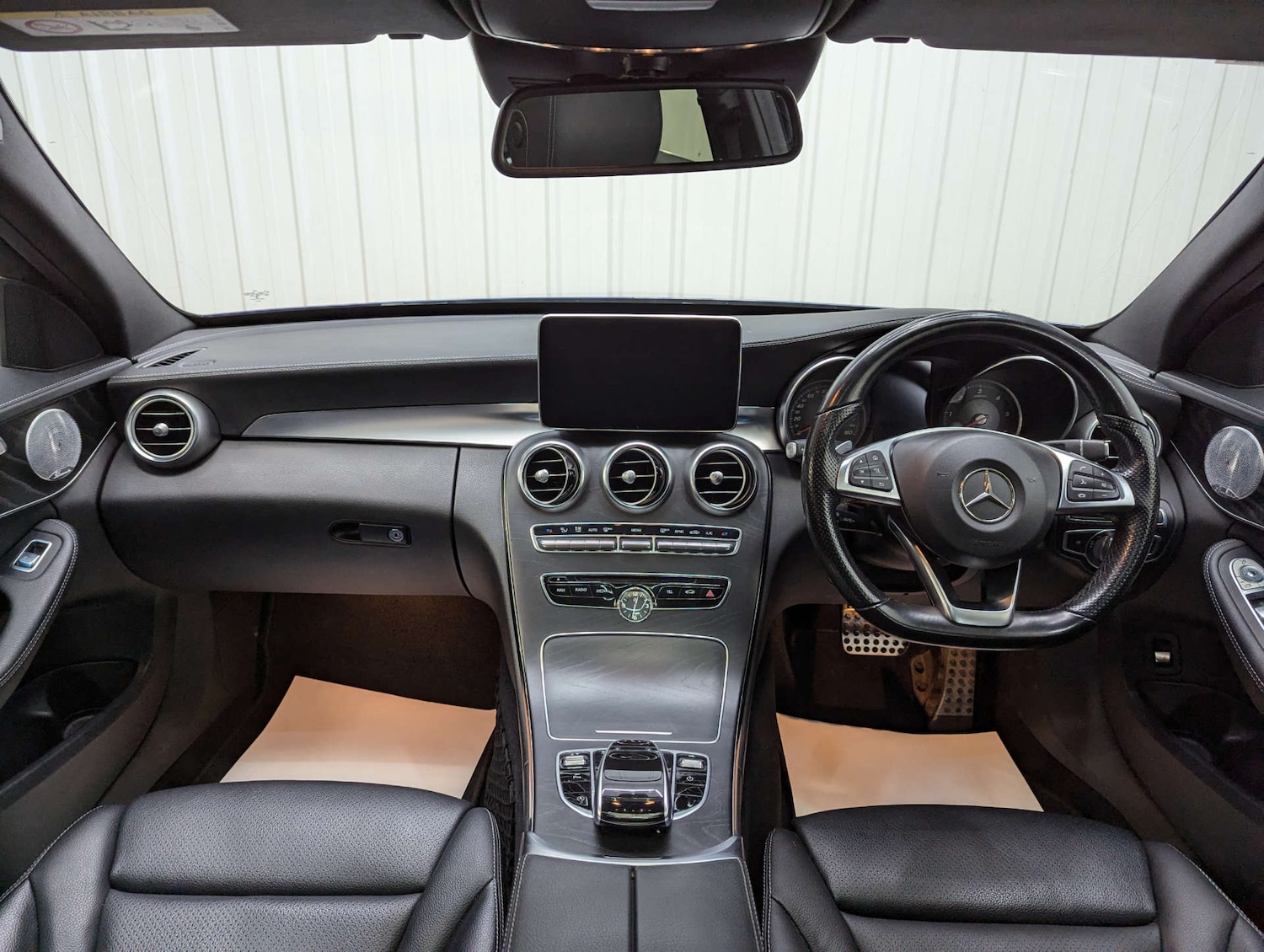 Used Mercedes-Benz C Class 2017 for sale - 76410698: Photo 2