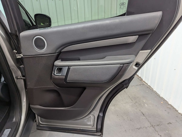 Used Land Rover Discovery 2017 for sale - 76144415: Photo 65