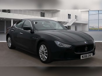 2017 - V6d 4dr Auto [Luxury Pack]