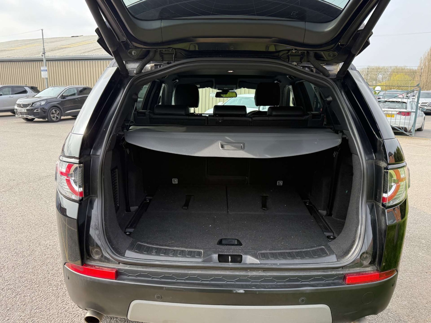 Used Land Rover Discovery Sport 2019 for sale - 77979121: Photo 25