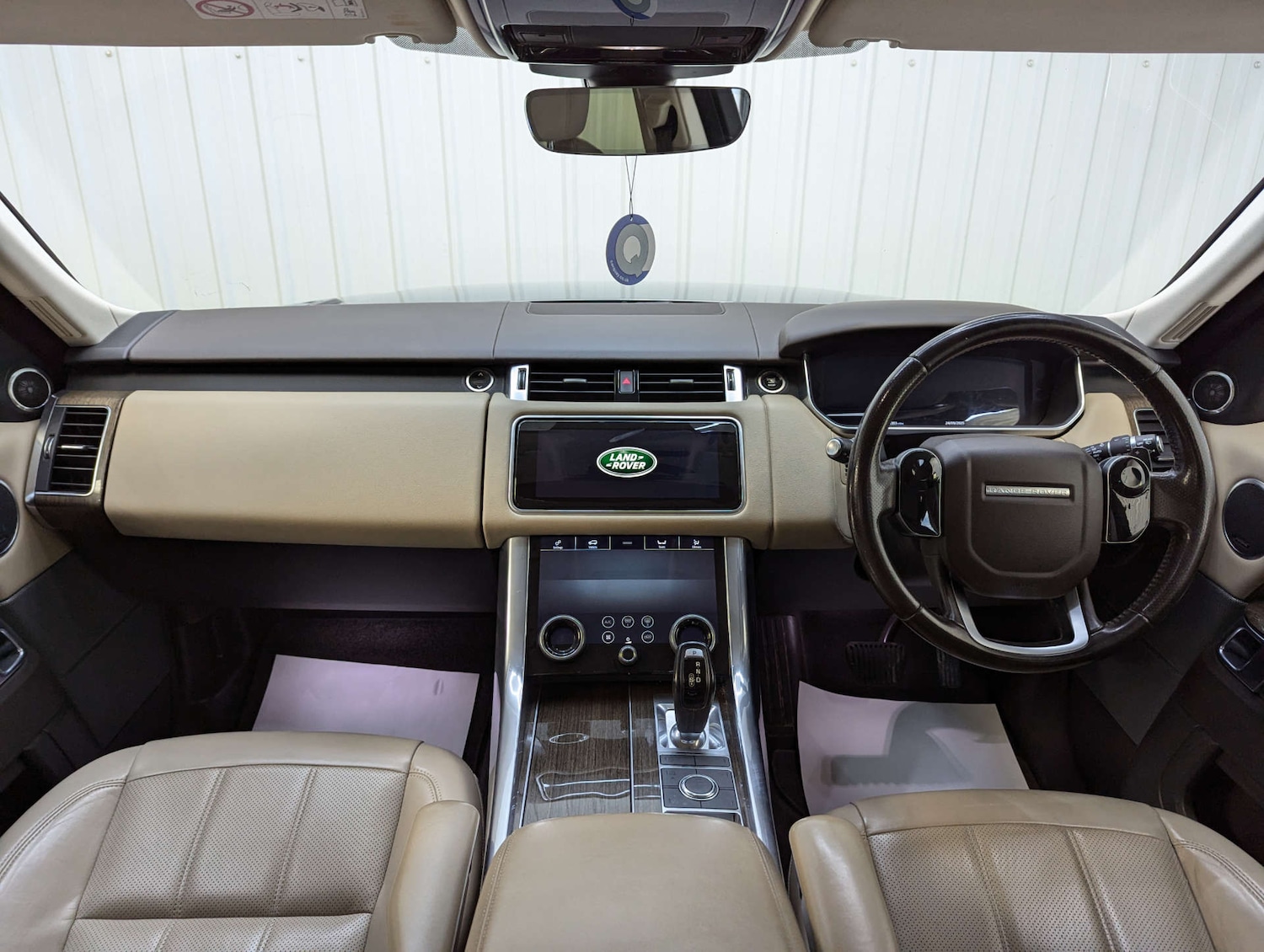Used Land Rover Range Rover Sport 2018 for sale - 76363865: Photo 2