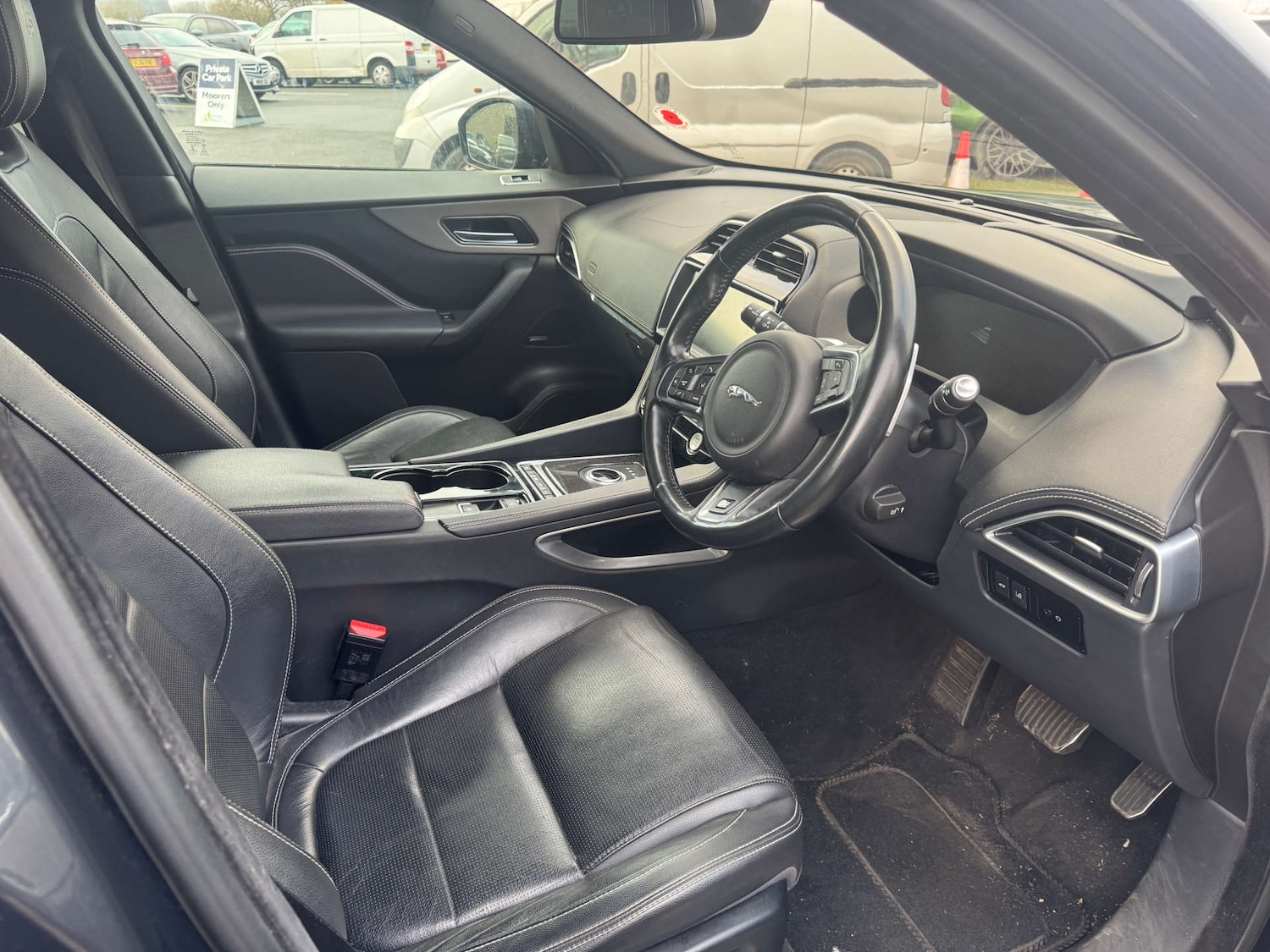 Used Jaguar F-Pace 2016 for sale - 77022502: Photo 4