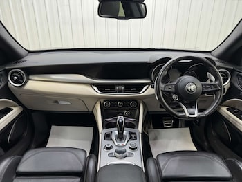 Used Alfa Romeo Stelvio 2021 for sale - 76005484: Photo 2