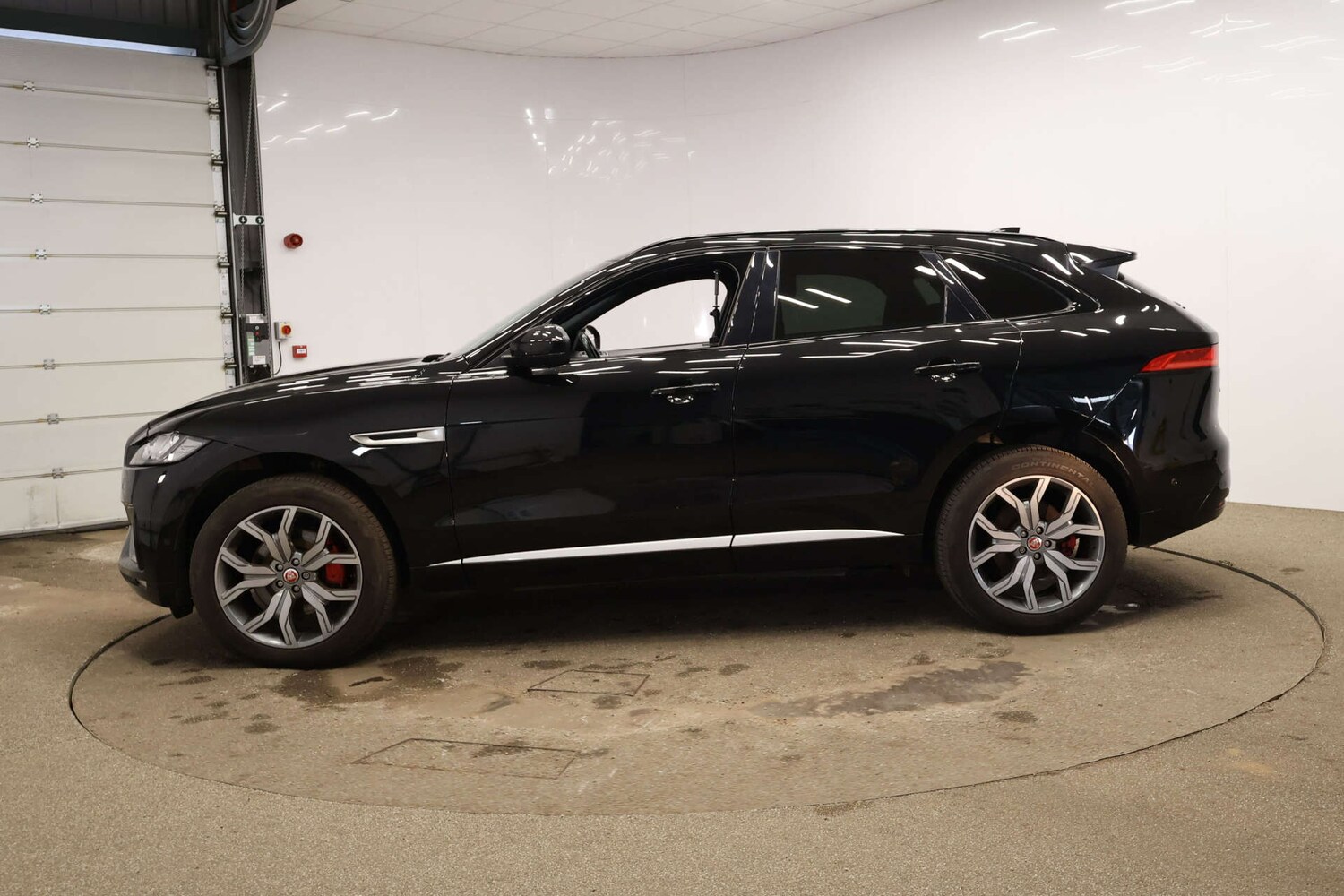 Used Jaguar F-Pace 2016 for sale - 78087726: Photo 17