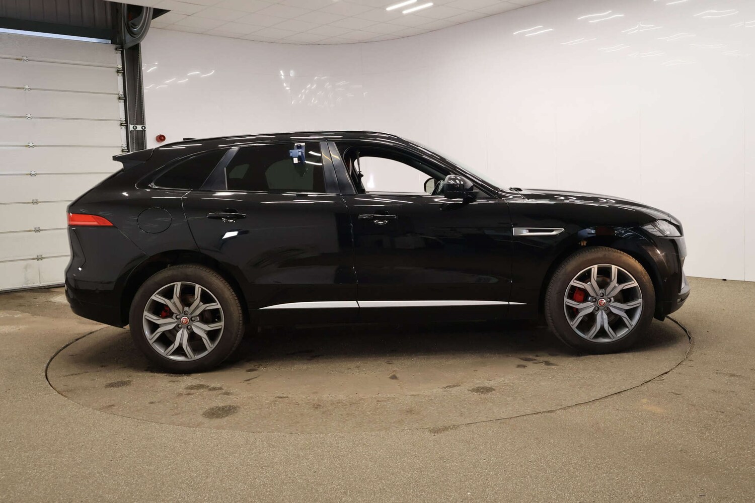 Used Jaguar F-Pace 2016 for sale - 78087726: Photo 7