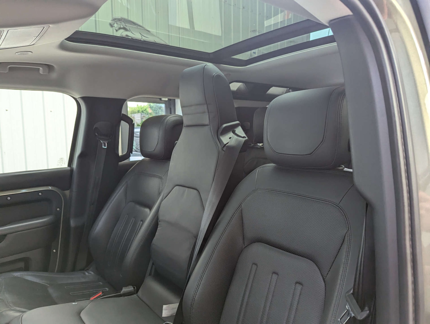 Used Land Rover Defender 2021 for sale - 77954387: Photo 12