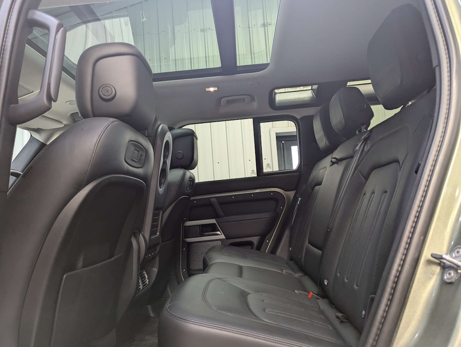 Used Land Rover Defender 2021 for sale - 77954387: Photo 25