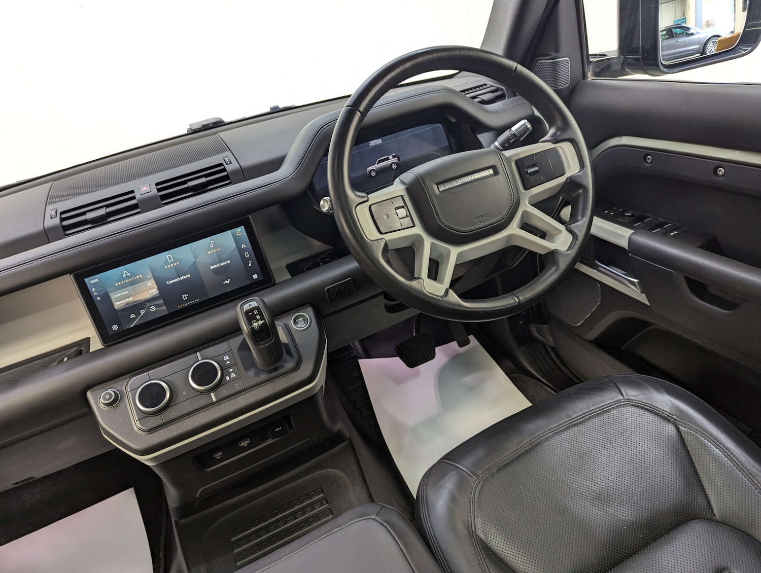 Used Land Rover Defender 2021 for sale - 77954387: Photo 29