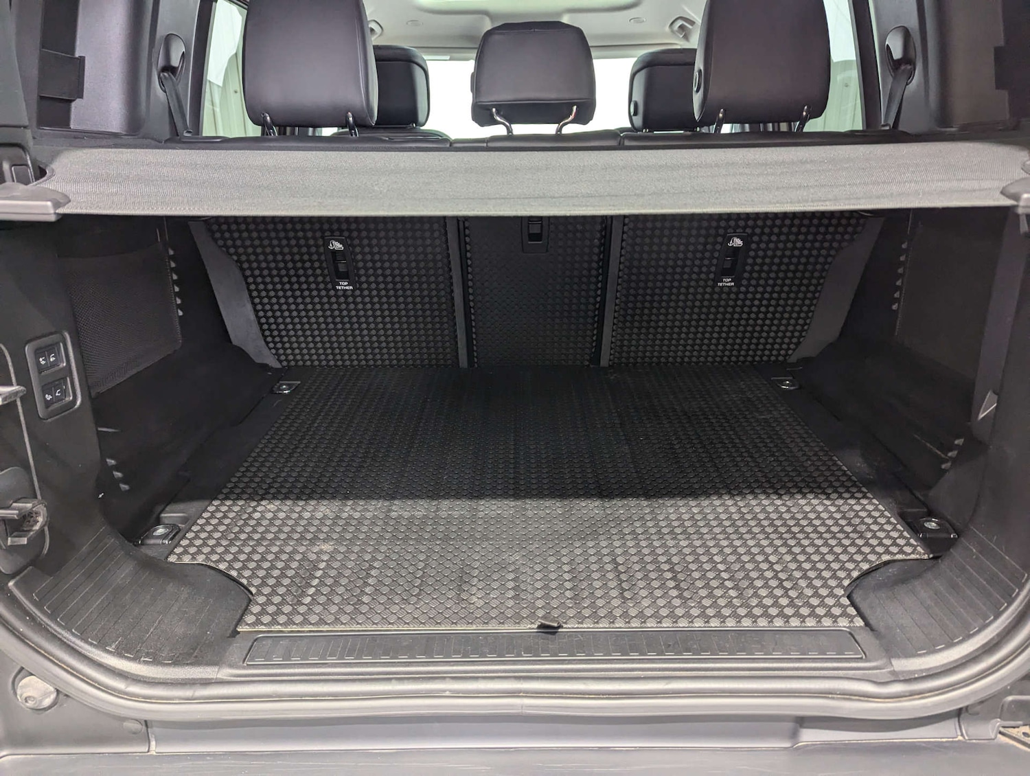 Used Land Rover Defender 2021 for sale - 77954387: Photo 90