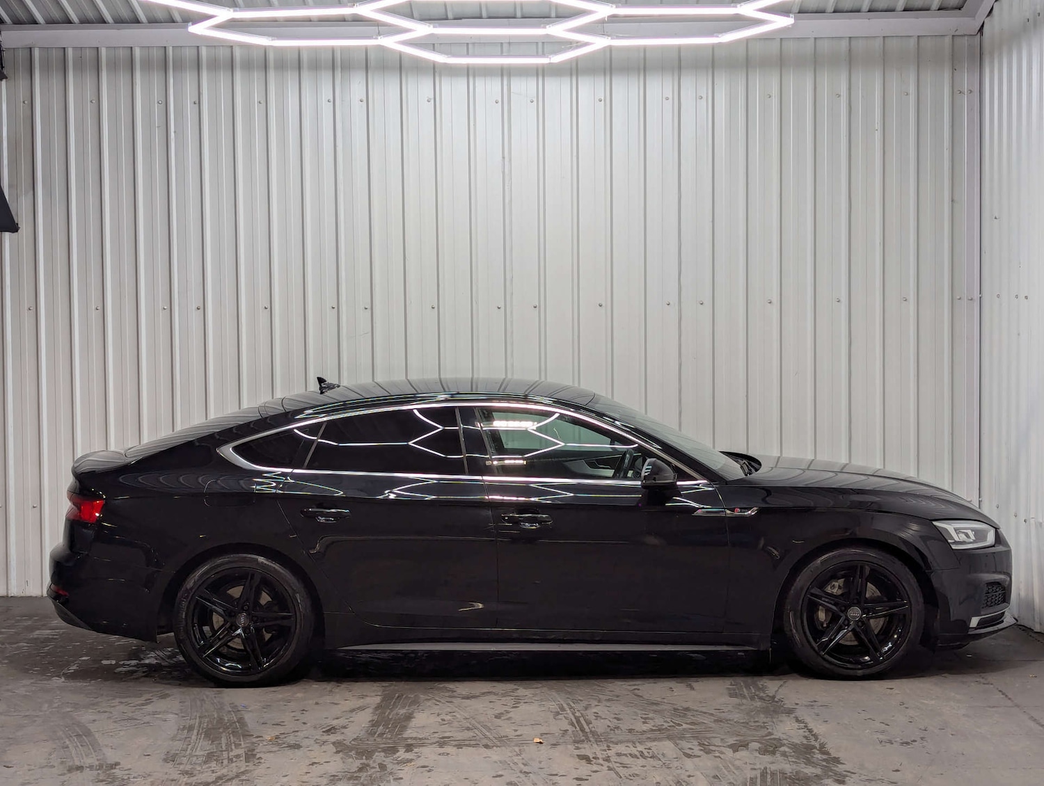 Used Audi A5 2017 for sale - 76949864: Photo 14