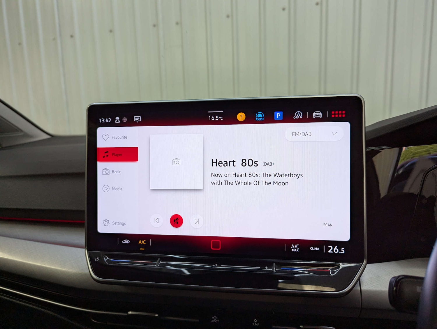 Used Volkswagen Golf 2024 for sale - 76363863: Photo 85