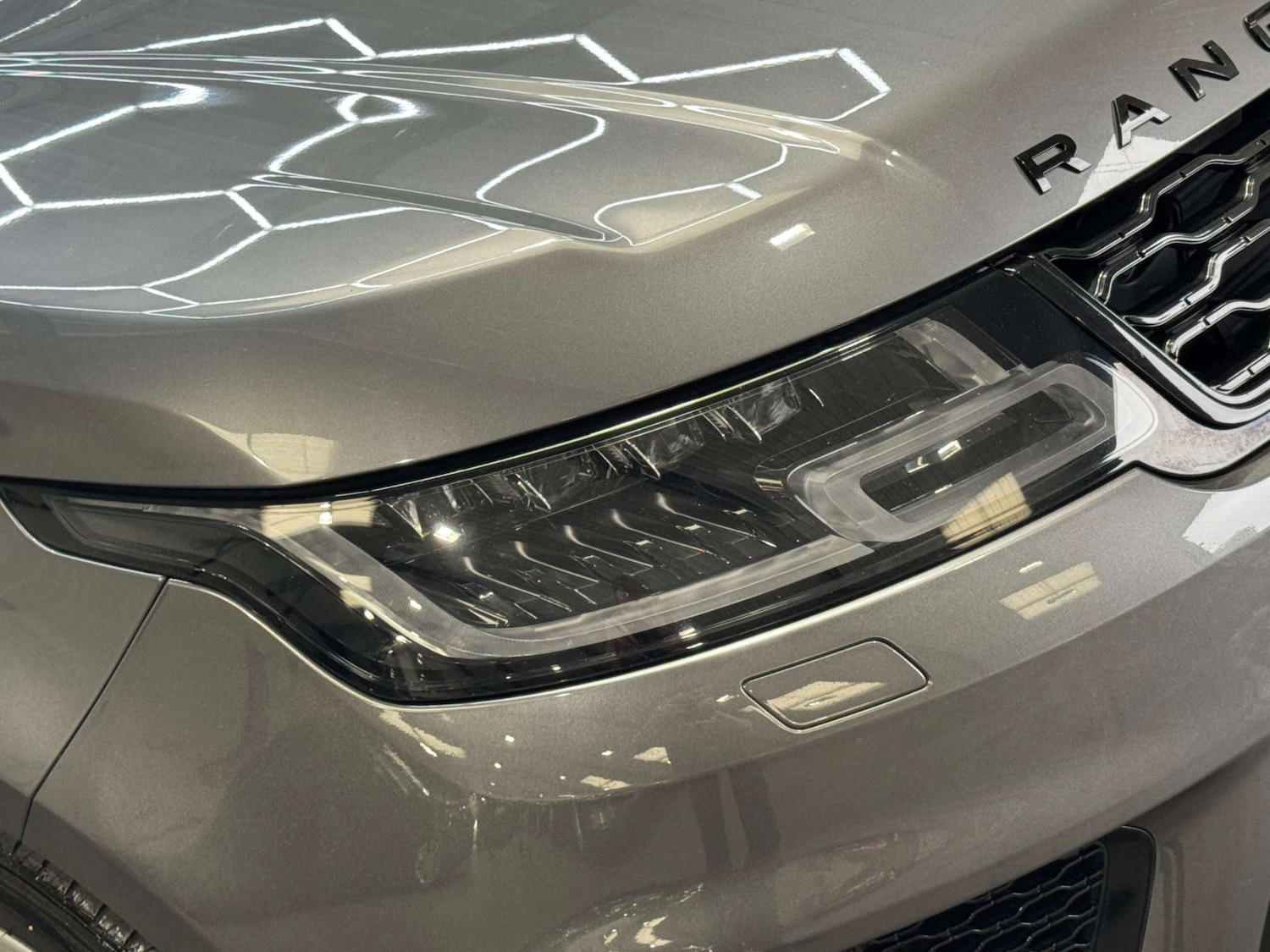 Used Land Rover Range Rover Sport 2018 for sale - 76363625: Photo 28