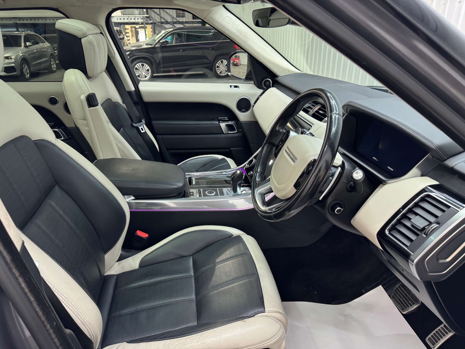 Used Land Rover Range Rover Sport 2018 for sale - 76363625: Photo 49