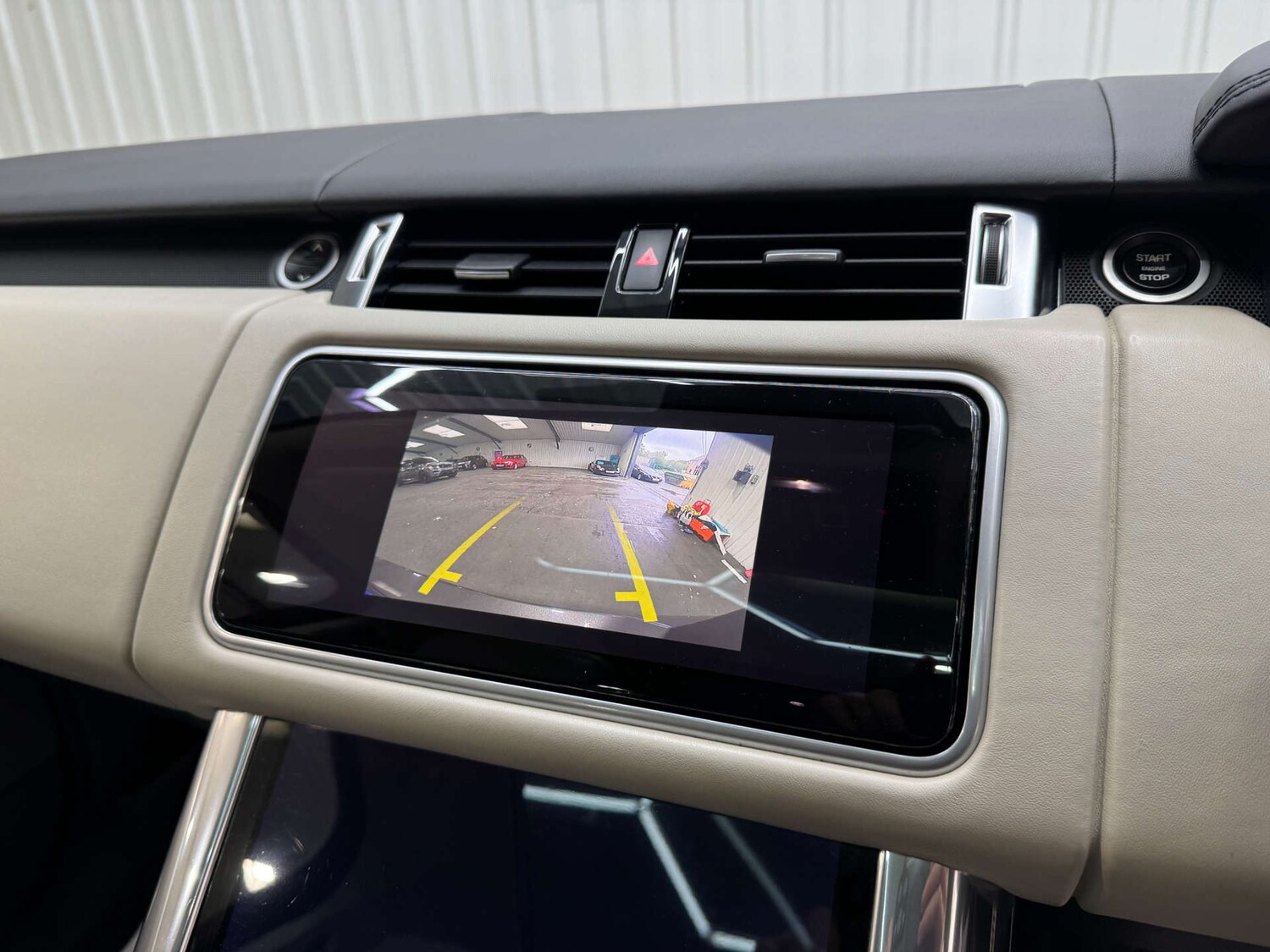 Used Land Rover Range Rover Sport 2018 for sale - 76363625: Photo 83