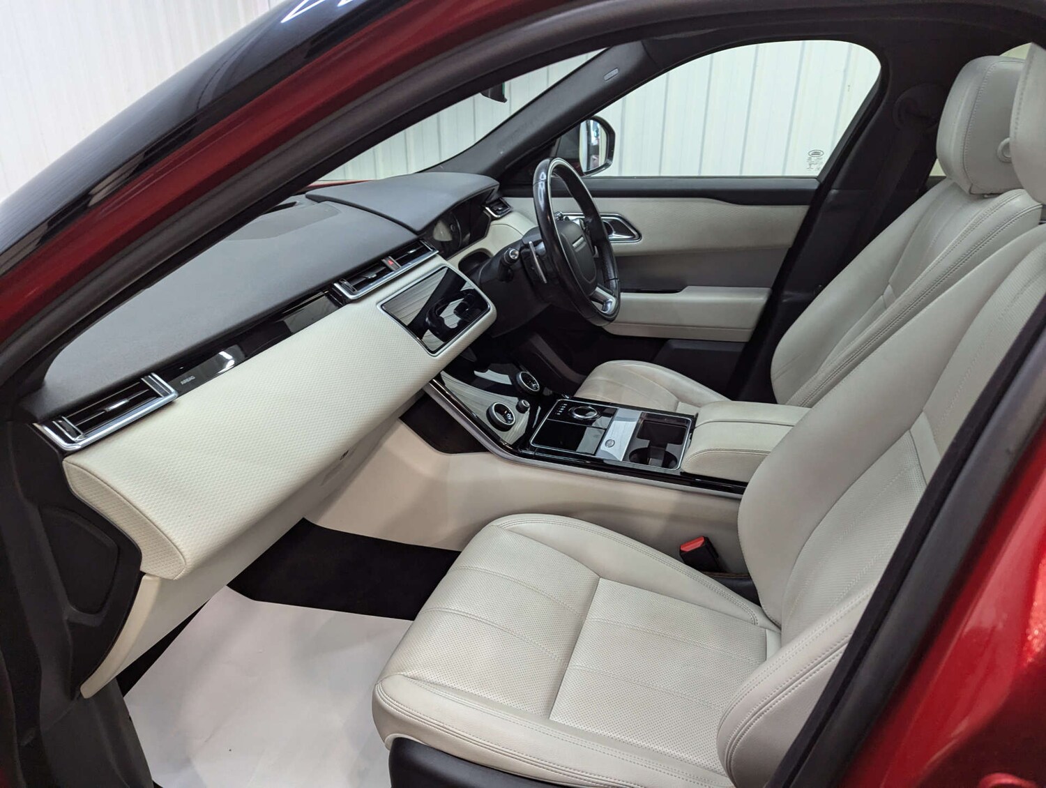 Used Land Rover Range Rover Velar 2018 for sale - 76527418: Photo 56