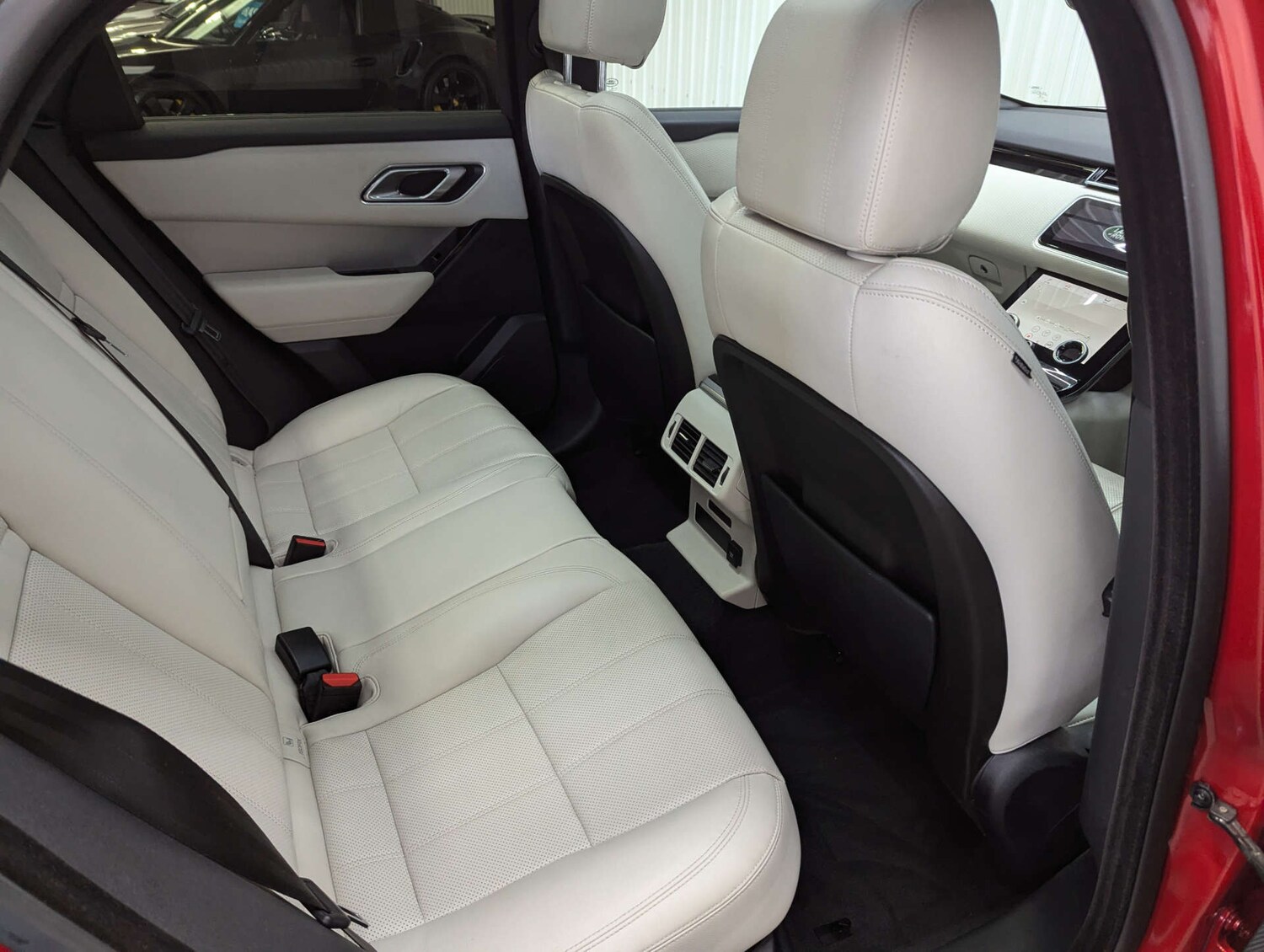 Used Land Rover Range Rover Velar 2018 for sale - 76527418: Photo 61