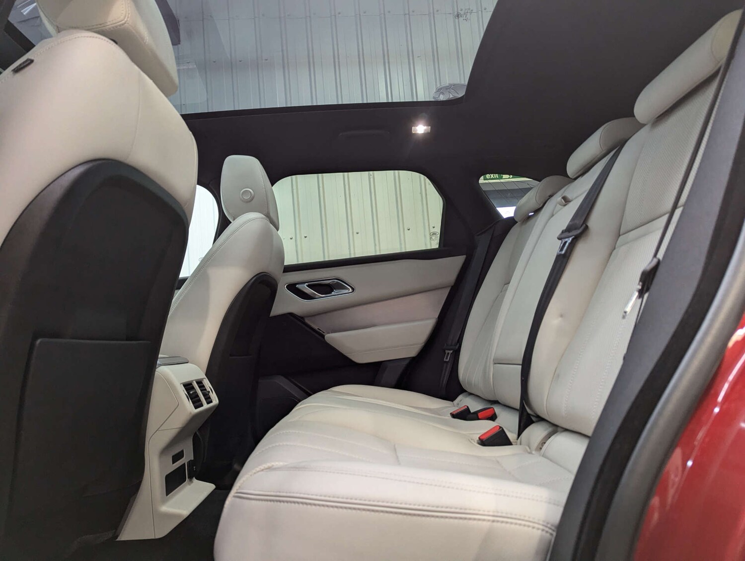 Used Land Rover Range Rover Velar 2018 for sale - 76527418: Photo 70