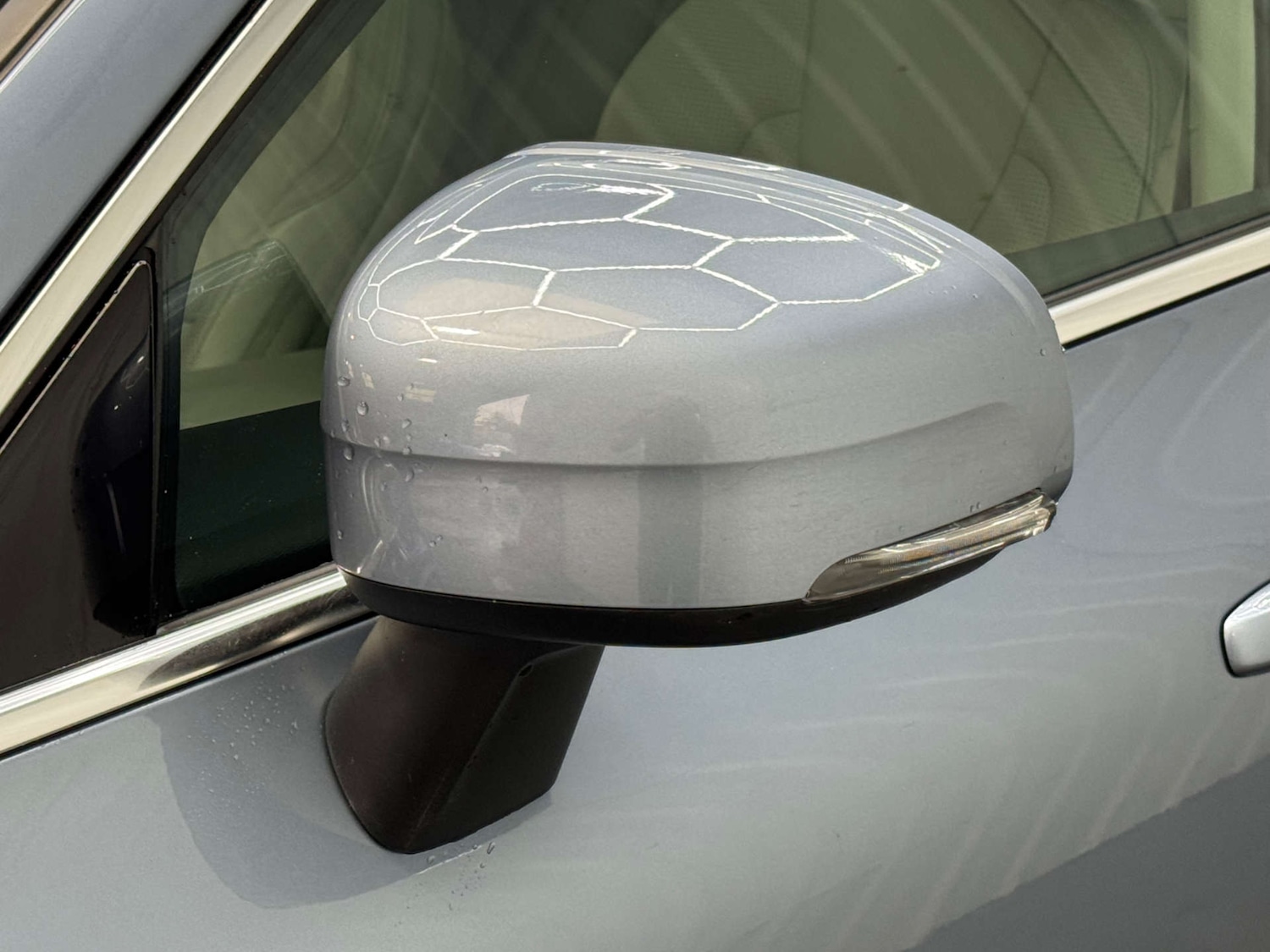 Used Volvo XC60 2017 for sale - 76600610: Photo 30