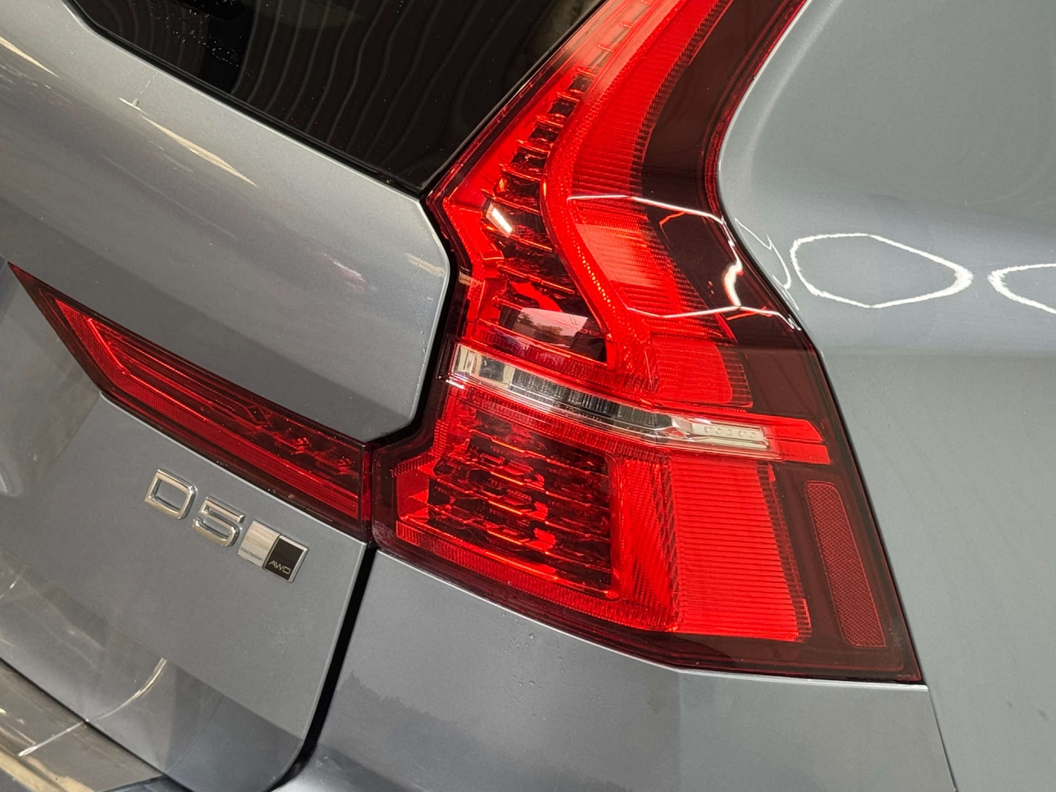 Used Volvo XC60 2017 for sale - 76600610: Photo 44