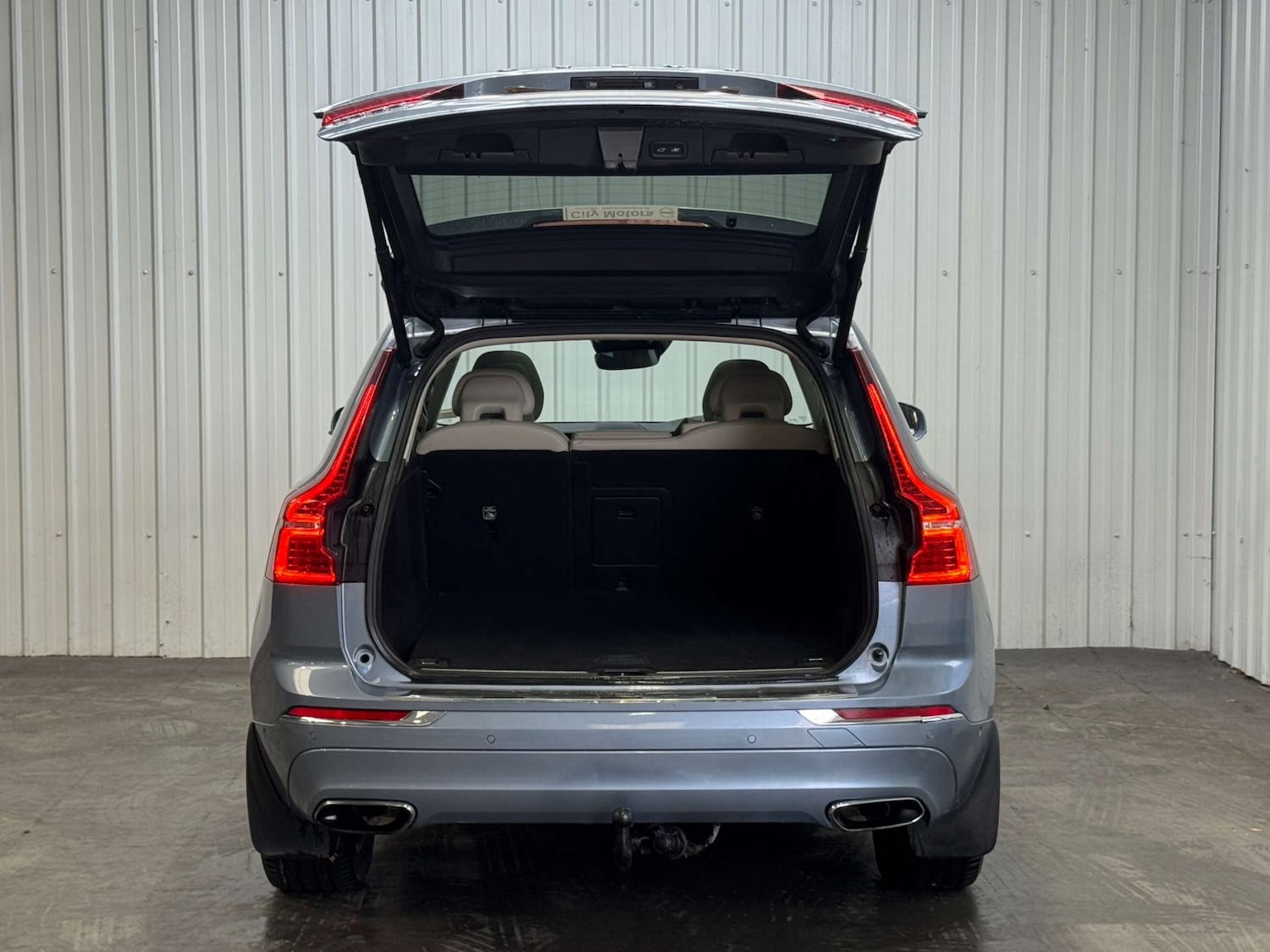 Used Volvo XC60 2017 for sale - 76600610: Photo 45