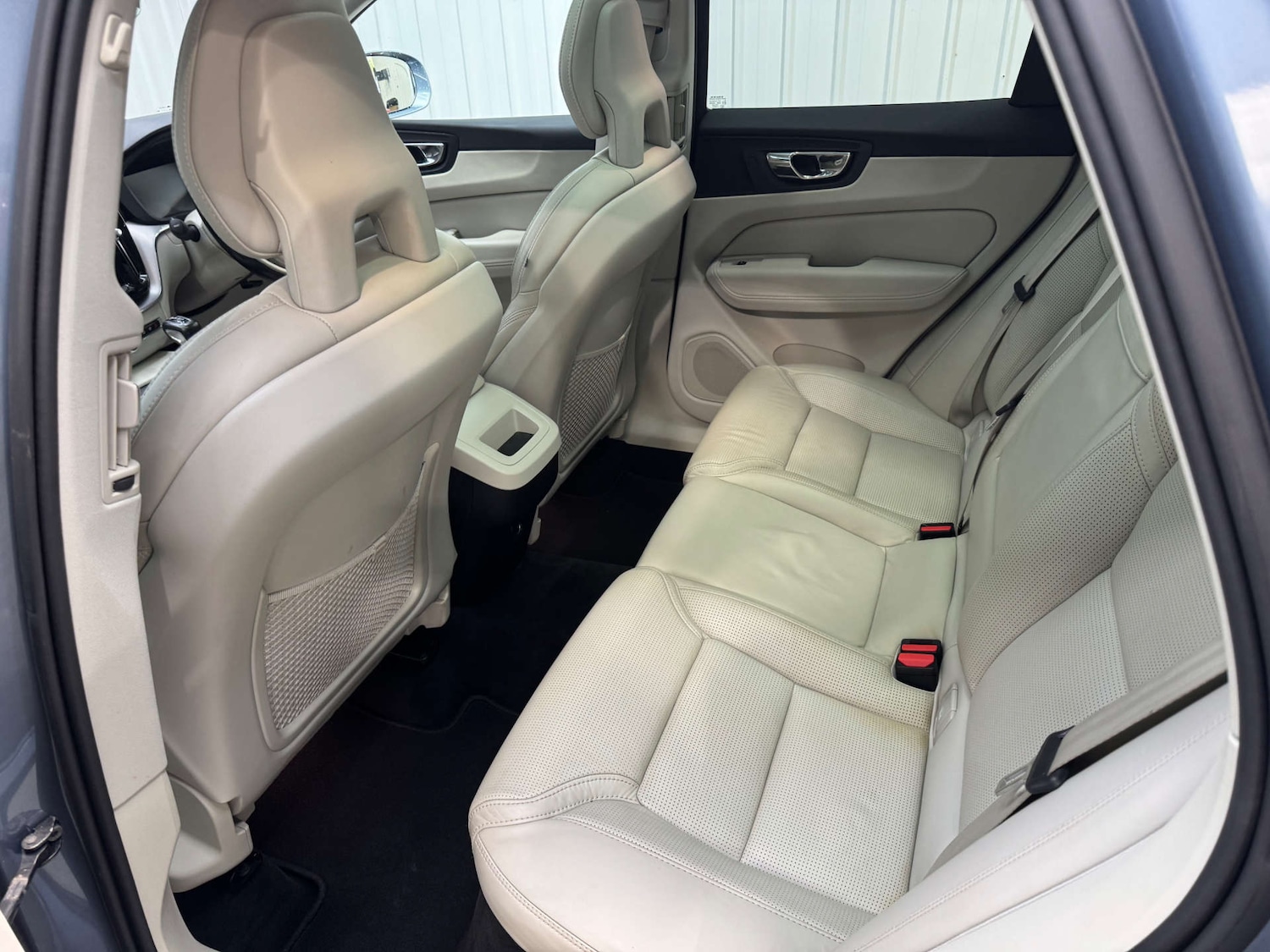 Used Volvo XC60 2017 for sale - 76600610: Photo 68