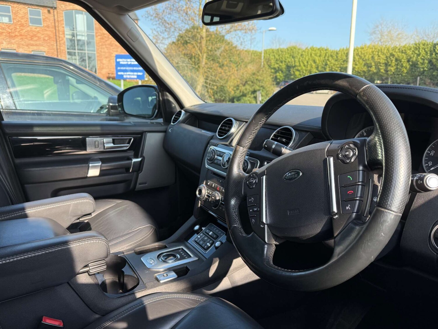 Used Land Rover Discovery 2014 for sale - 77905914: Photo 18