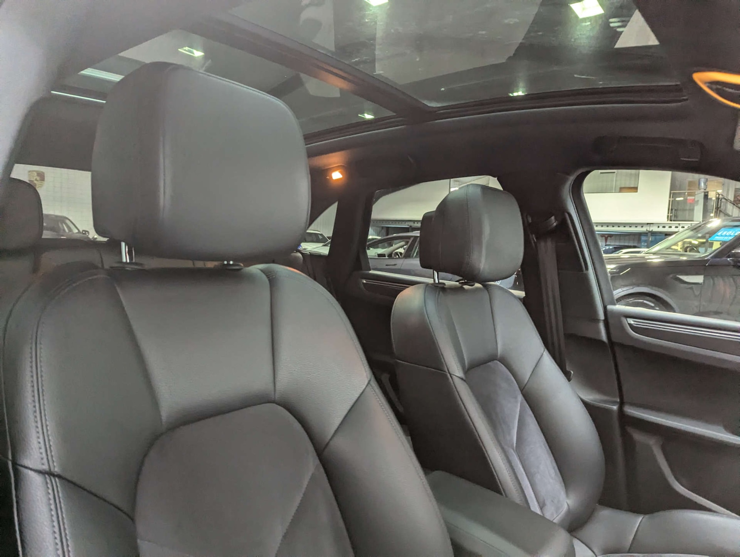 Used Porsche Macan 2019 for sale - 77159132: Photo 48