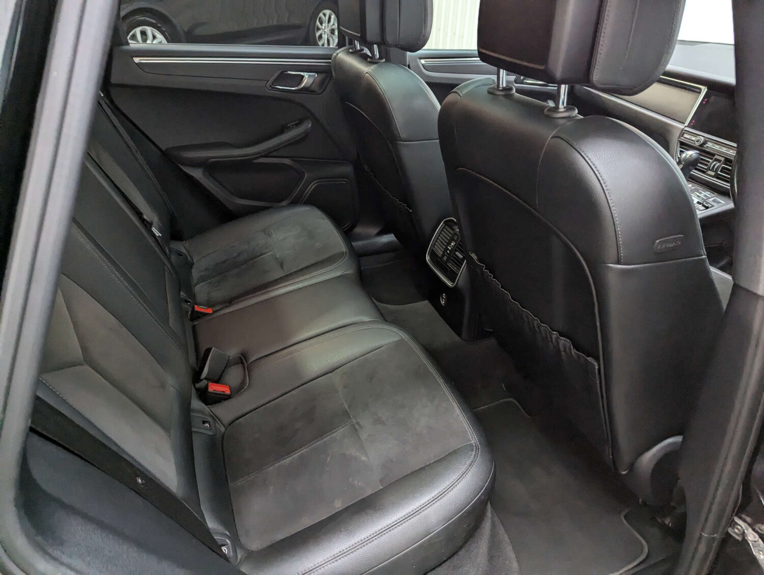 Used Porsche Macan 2019 for sale - 77159132: Photo 57