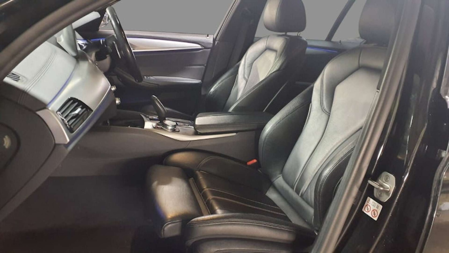 Used BMW 5 Series 2018 for sale - 77198032: Photo 4