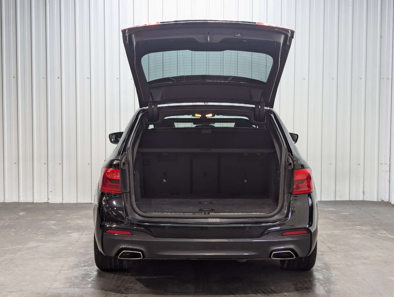 Used BMW 5 Series 2018 for sale - 77198032: Photo 45