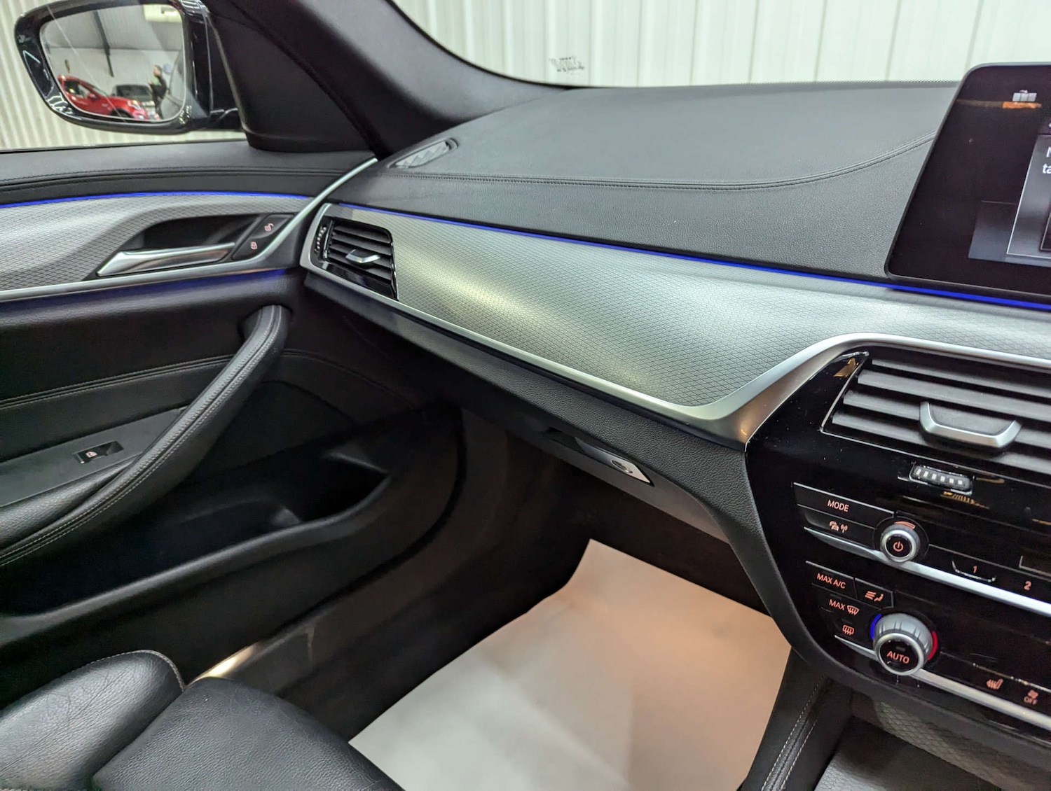 Used BMW 5 Series 2018 for sale - 77198032: Photo 86