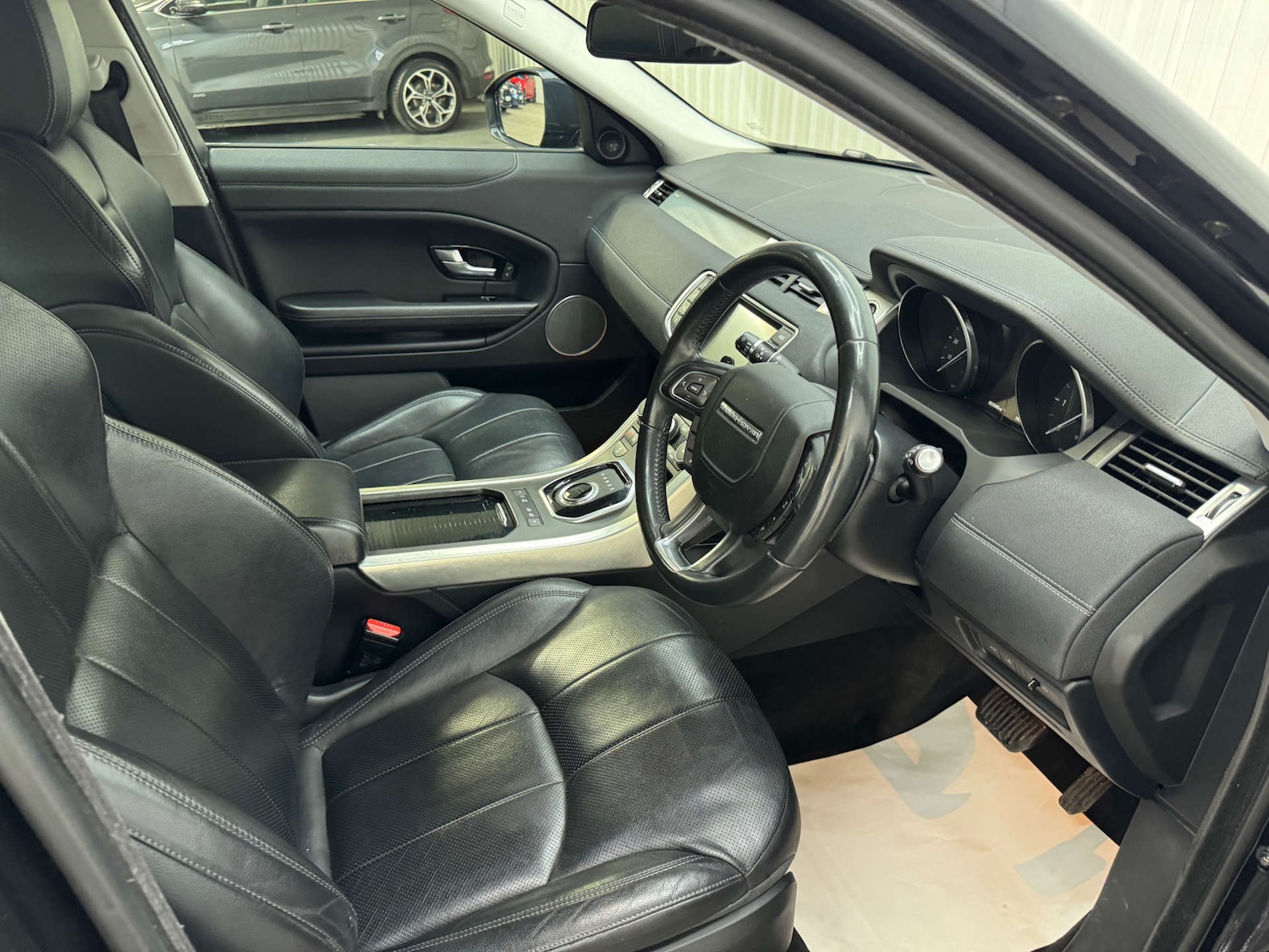 Used Land Rover Range Rover Evoque 2017 for sale - 76363718: Photo 51