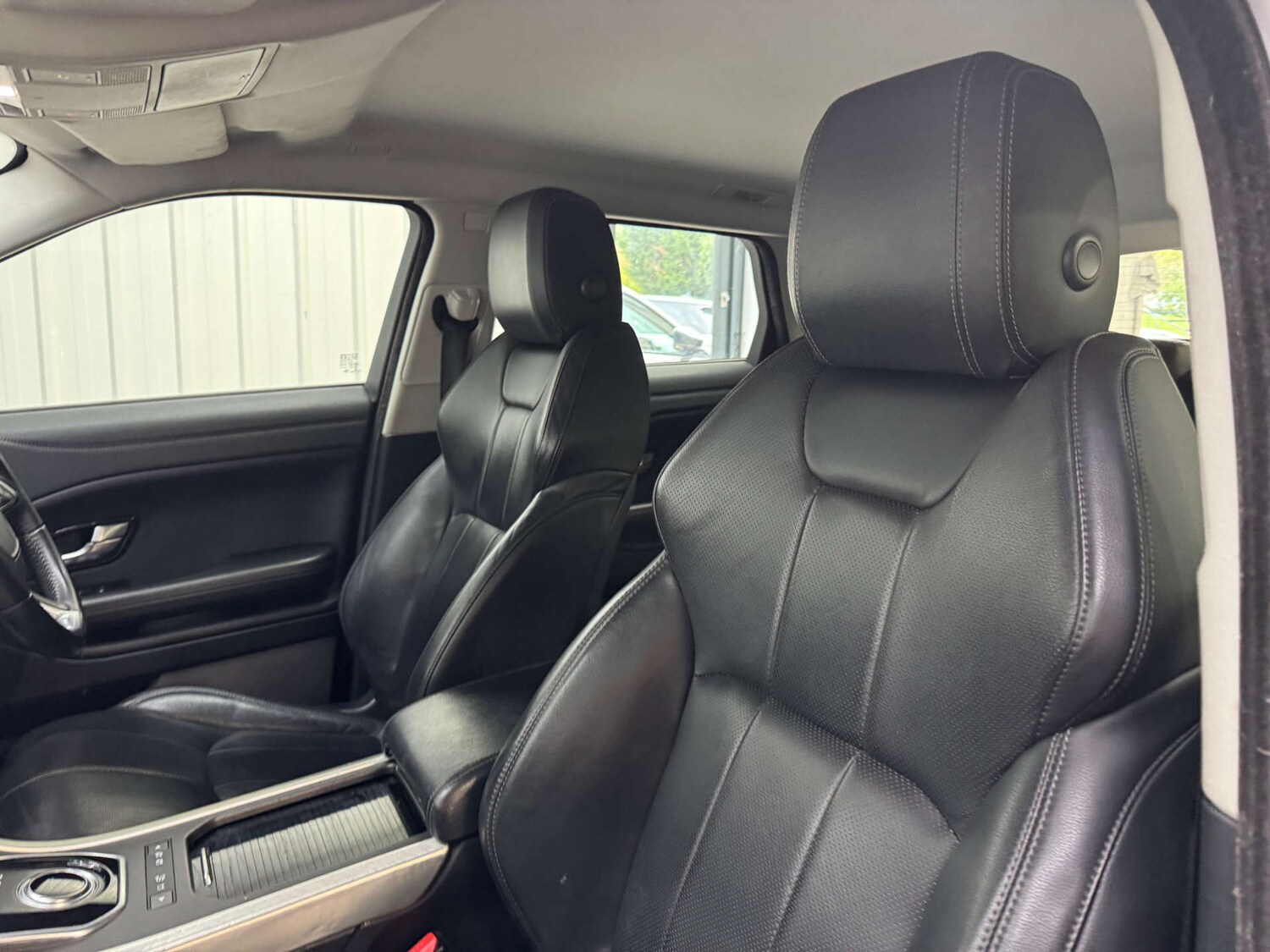 Used Land Rover Range Rover Evoque 2017 for sale - 76363718: Photo 59